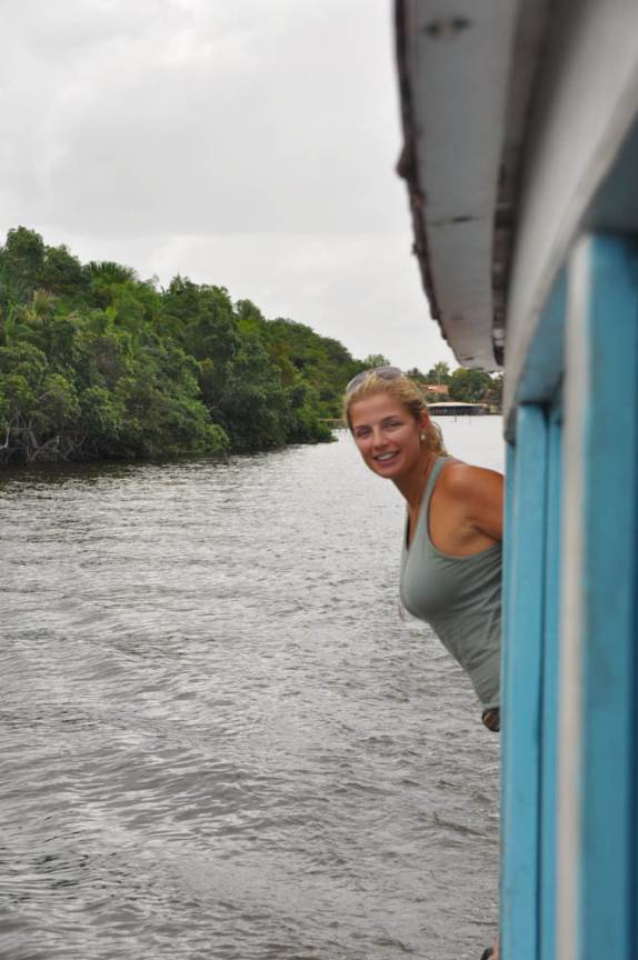 No barco, durante viagem pelo Rio Preguiças, entre Barreirinhas e Atins, nos Lençóis Maranhenses (MA)